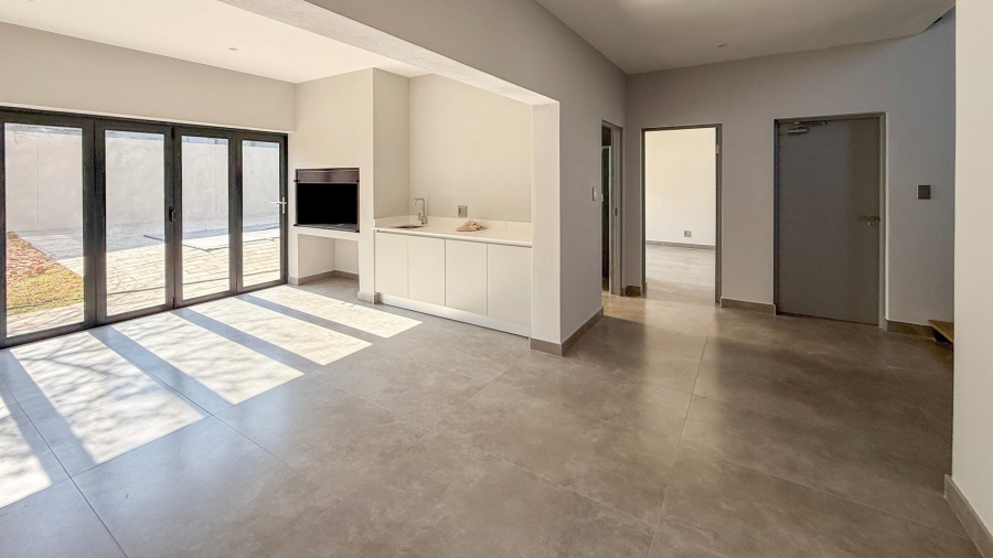 5 Bedroom Property for Sale in Leloko Lifestyle Estate North West